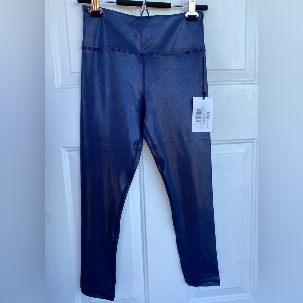 NWT Zyia Light n Tight Hi-Rise 7/8, metallic blue, size 6-8